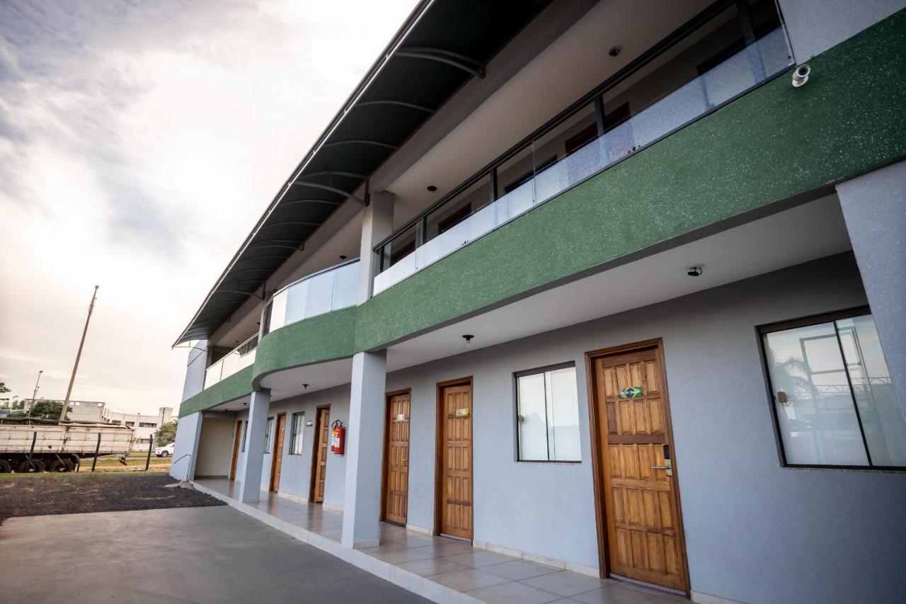 Ponta Porã Shelter Hostel E Pousada מראה חיצוני תמונה